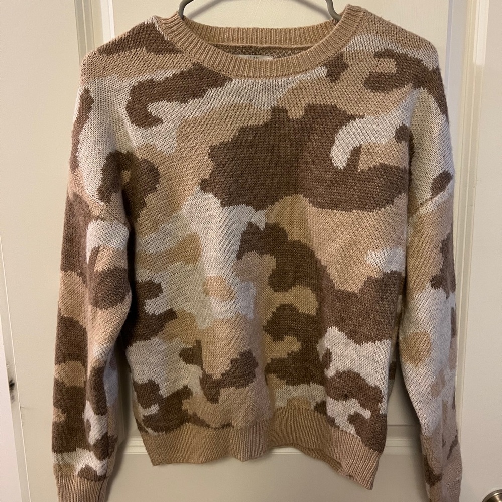 Lucky Brand camo sweater